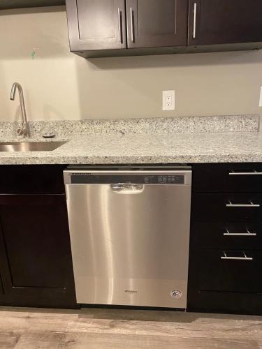Cle Suites 3BR 2BA 5 min Walk to Cle Clinic Unit 2, Cleveland (foto 9)