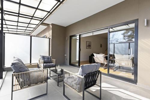 Domi Rentals The Chadstone Homes in Chadstone