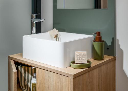 LES TERRASSES DU LAC - Hotel - Langogne