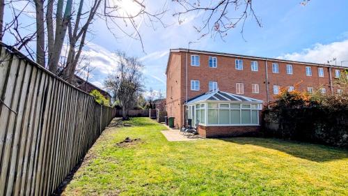 Charming Townhome Retreat, close to Manchester, Manchester (fotografie 5)