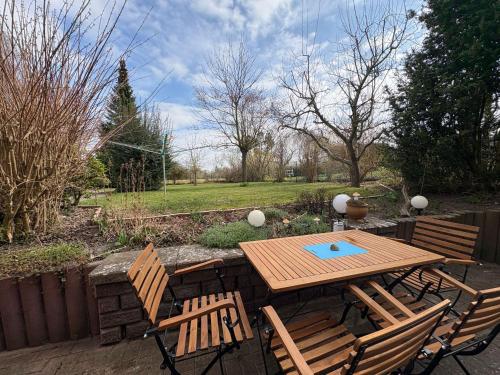 Haus Ostseesprung - Fewo Valentina im Souterrain mit Terrasse und gem Garten in Bad Doberan, Deutschland