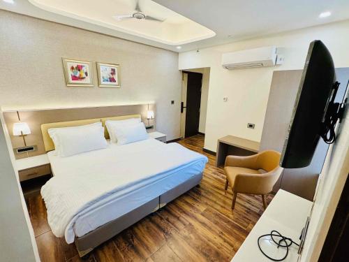 hotel photo