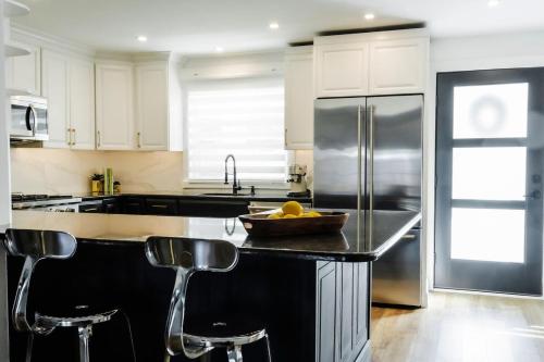 Luxurious Home Away from Home ! 30 minutes to NYC ! in Rochelle Park (NJ)