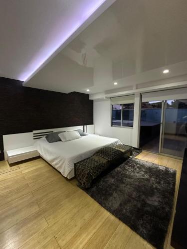 Luxury Apartment Hot Tub in South Cali - image 3