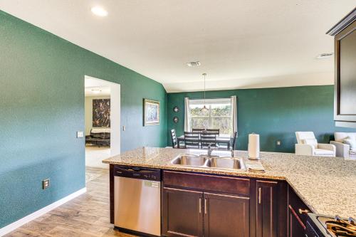 Shop, Dine and Unwind Pet-Friendly Home in Austin!, Austin (fotografie 9)