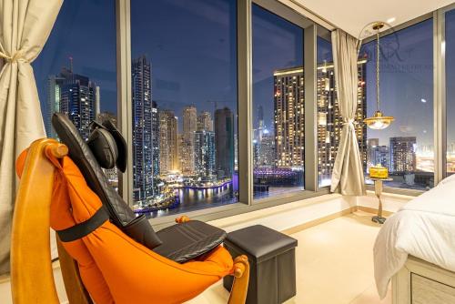 Nomad Retreats- Silverene tower Marina view, Дубай (фото 4)