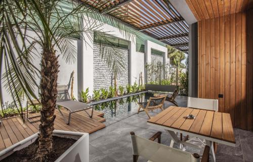 Suite with Private Pool
