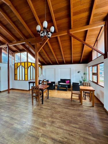 Rajutuna Inn in 瓦拉斯