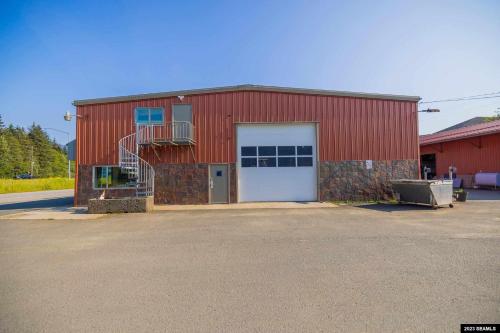 Bejárat, The Arctic Loft - A Sleek Spacious and Centrally Located Urban Retreat near Juneau nemzetközi repülőtér