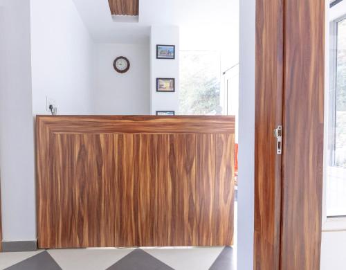 Lobby, Jamunas B&B in Shimla Rural