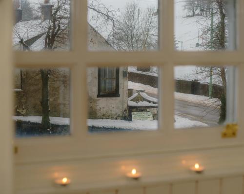 The Hopetoun Arms Hotel - image 9