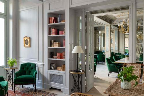 Hotel Du Quai Voltaire – Paris, TX