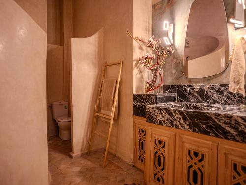 Riad MAYAN Heated Pool and GYM