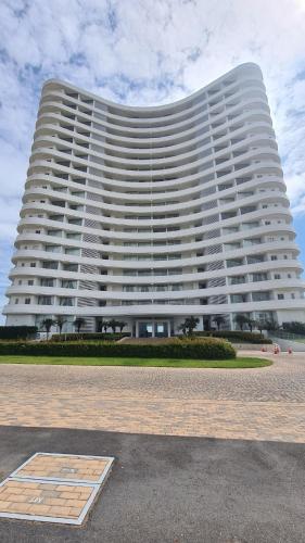 Karibao Ecusuites Double Room D in Engabao