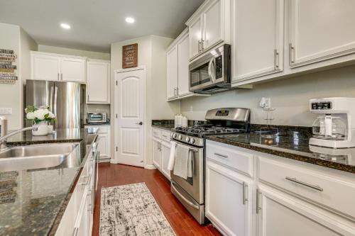 7 Mi to Dtwn: Home w/ Fenced Yard in Roseville! in Highland Reserve