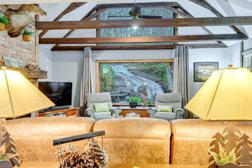 Cabin on Ledford Branch with Waterfall and Wading Pool