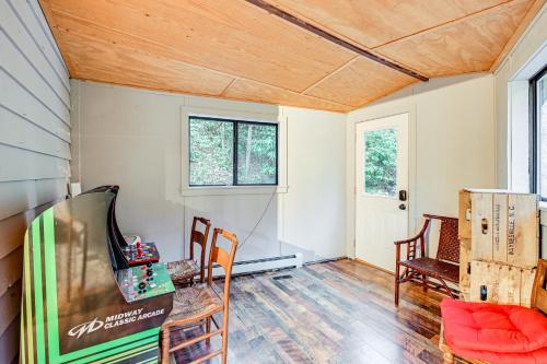 Cabin on Ledford Branch with Waterfall and Wading Pool
