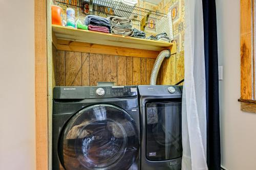 Cabin on Ledford Branch with Waterfall and Wading Pool