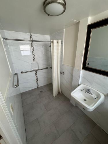 King Motel - Miami – Miami, FL