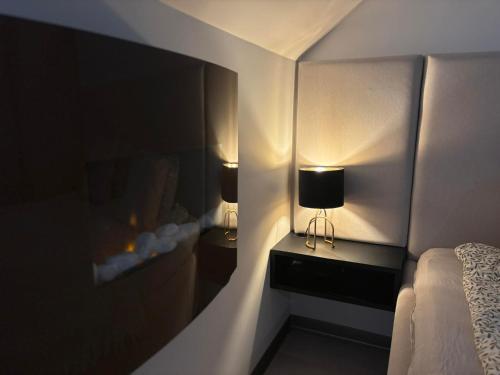 One-Bedroom Apartment image 8