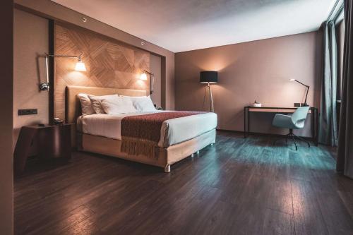 1 queen bed
