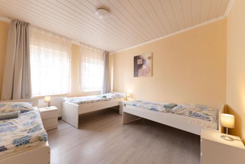 W4-8 Messe Monteurzimmer Köln