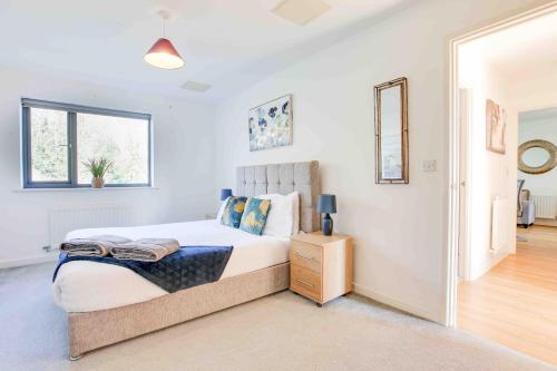 Niche Parkview Apartments in Brentwood