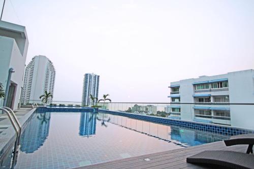 游泳池