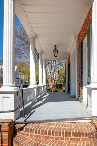Downtown Natchez Elegant 1835 Antebellum House in Városközpont