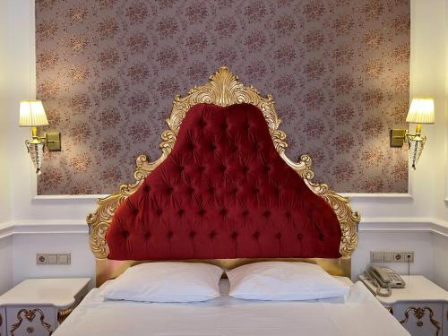 Royal Grand Hotel - image 2