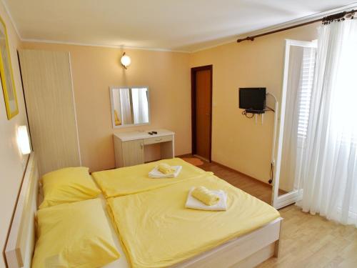 Guest House Sandra - image 8