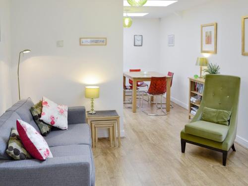 A szálláshely kívülről, Linnets in Beaminster