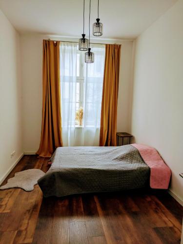 Spacious 2-Bedroom Apartment Near City Center, Berlino (foto 10)