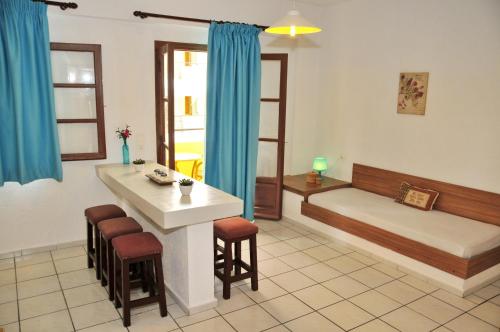 Superior One-Bedroom Apartment image 10