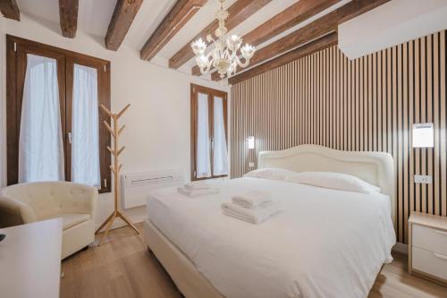 Rialto Suite 707, Venice