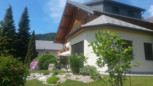 Pension Kreuzinger - image 11