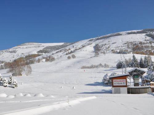 Apartment Eperon 3 by Interhome Apartment Eperon 3 by Interhome