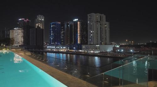 Luxury - Burj Khalifa View - Private Jacuzzi, Dubaj