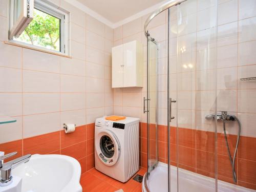 House Teo – Okrug Gornji, MD