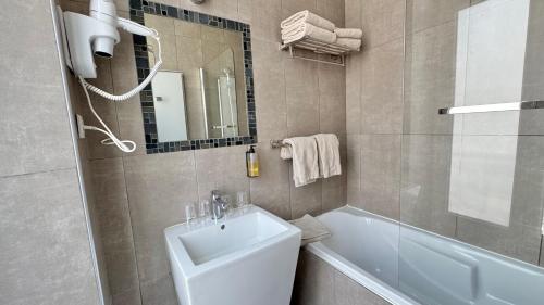 Hôtel Helvétique - image 2