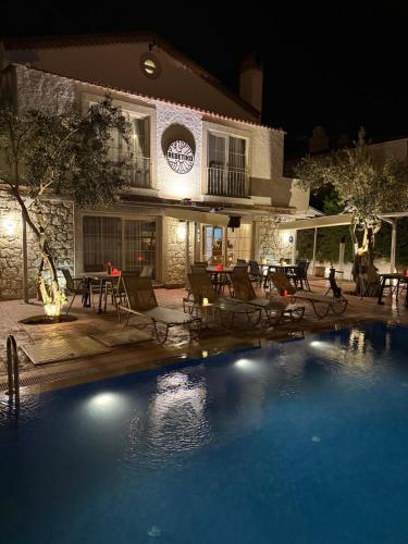 Rebetiko Hotel                                                              in Çeşme