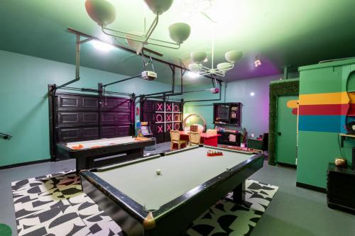 Belmont Family Fun w Hot Tub Pool Game Room King Suite Belmont Family Fun w Hot Tub Pool Game Room King Suite