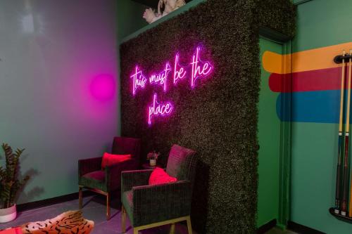 Belmont Family Fun w Hot Tub Pool Game Room King Suite Belmont Family Fun w Hot Tub Pool Game Room King Suite