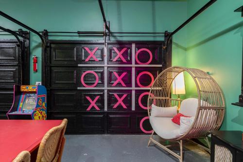 Belmont Family Fun w Hot Tub Pool Game Room King Suite Belmont Family Fun w Hot Tub Pool Game Room King Suite