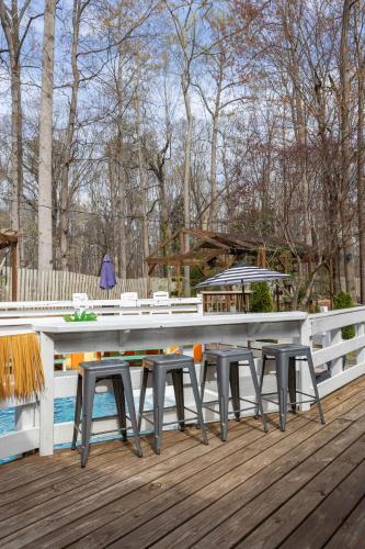 Belmont Family Fun w Hot Tub Pool Game Room King Suite Belmont Family Fun w Hot Tub Pool Game Room King Suite