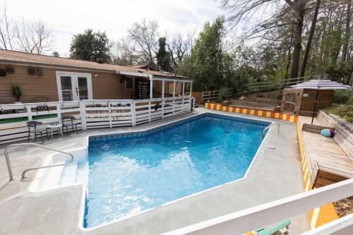 Belmont Family Fun w Hot Tub Pool Game Room King Suite Belmont Family Fun w Hot Tub Pool Game Room King Suite