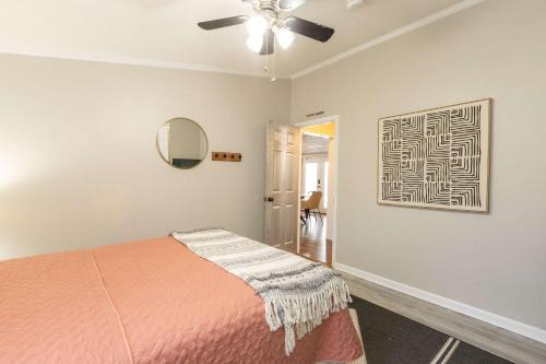 Belmont Family Fun w Hot Tub Pool Game Room King Suite Belmont Family Fun w Hot Tub Pool Game Room King Suite