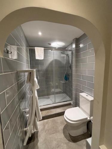 The Clifton - image 13