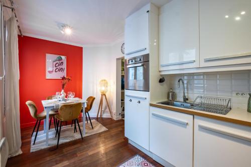 Charming Apartment in heart of Paris - main image