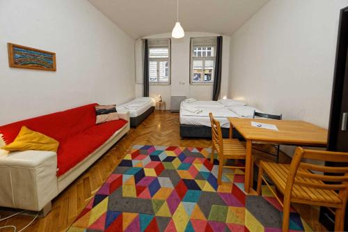 Apartments Truhlarska 31 - image 4